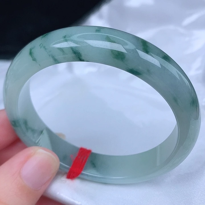 未镶嵌手镯翡翠天然