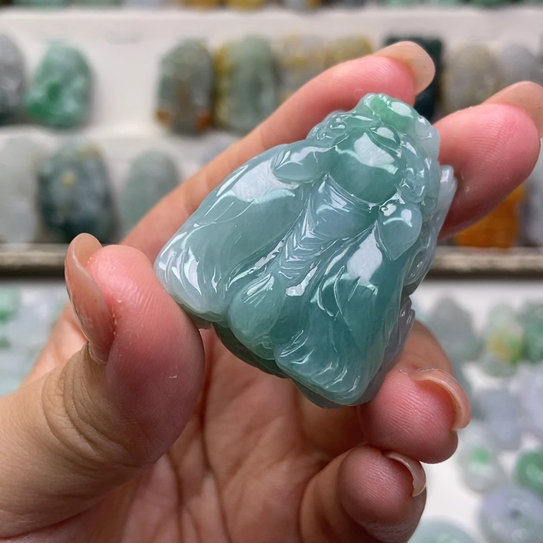 翡翠未镶嵌吊坠(赠链)