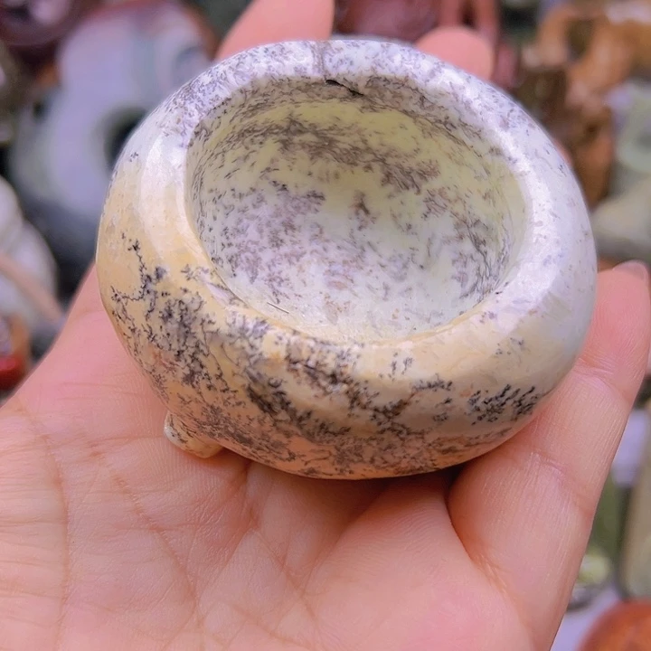 岫岩河磨玉（透闪石质玉）未镶嵌摆件