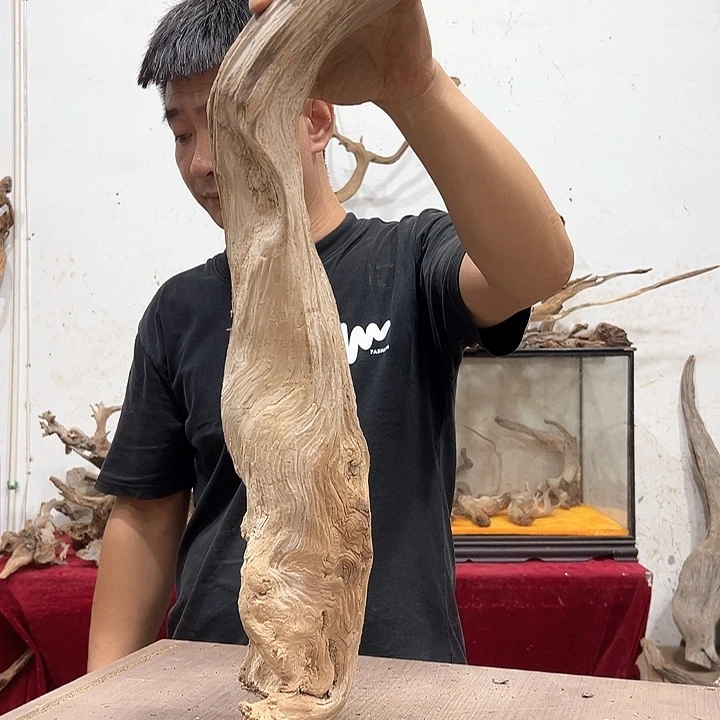 柏木崖***工我们的生活是以自己为中心而