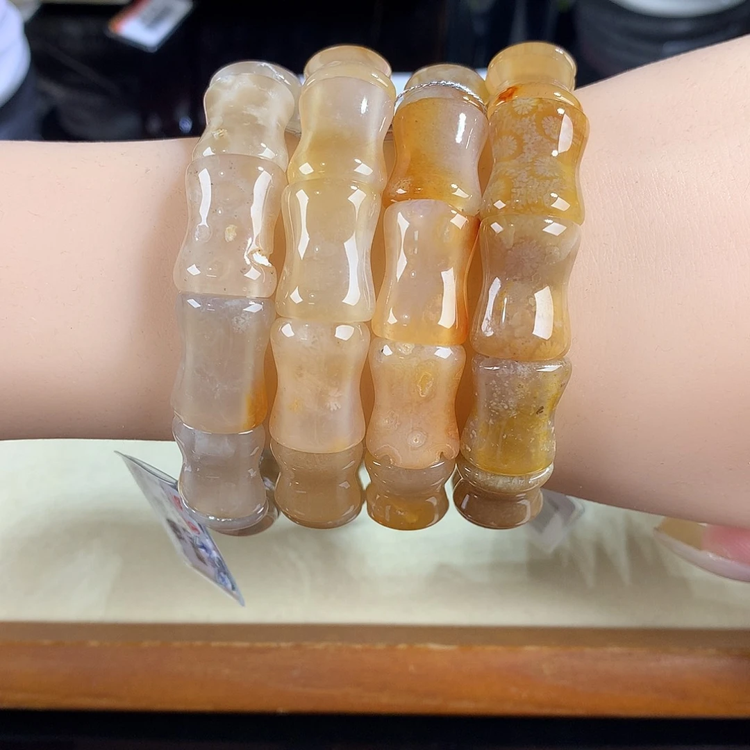吊坠(赠链)未镶嵌硅化珊瑚（珊瑚玉）2号福利128漏88