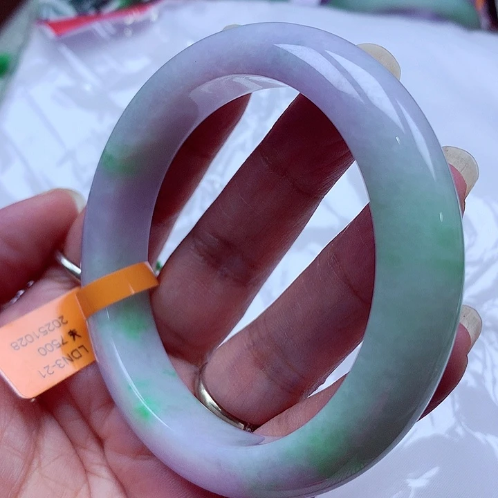 翡翠未镶嵌手镯翡翠