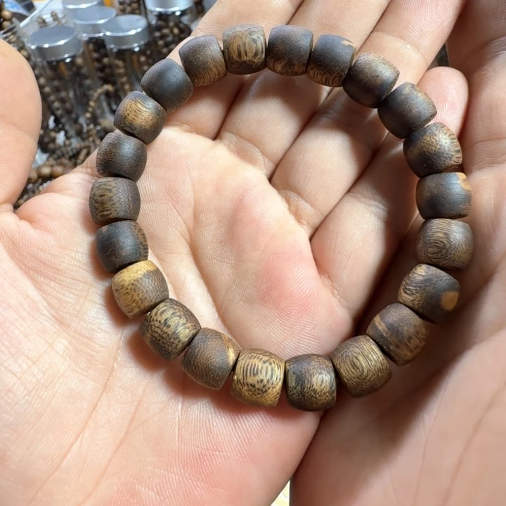 沉香碎屑沉香奇楠沉香卡1.0单圈鼓珠99沉10.8克