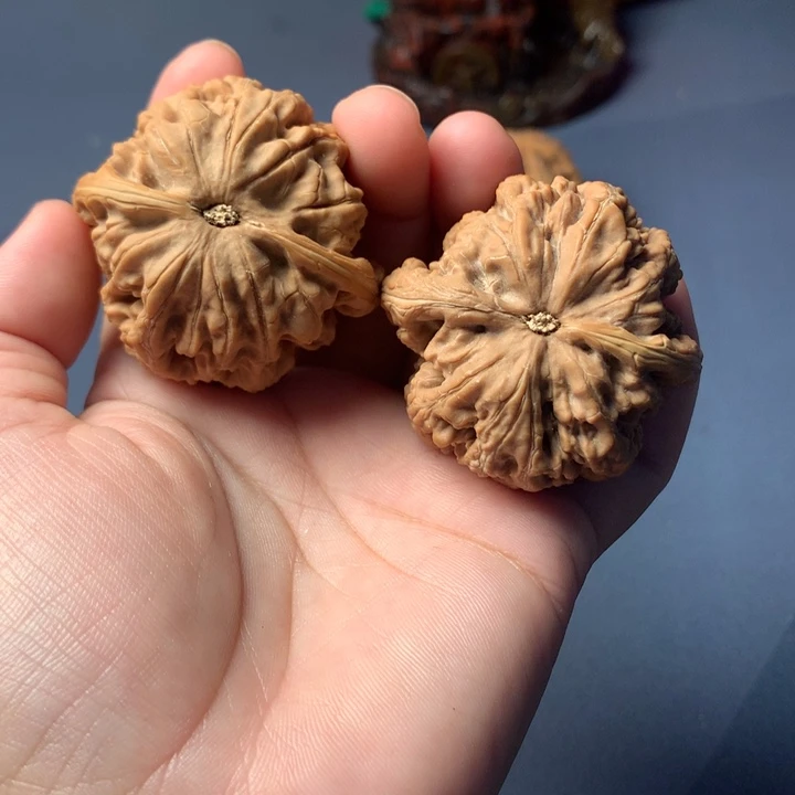 人***生吊坠文玩核桃粗筋