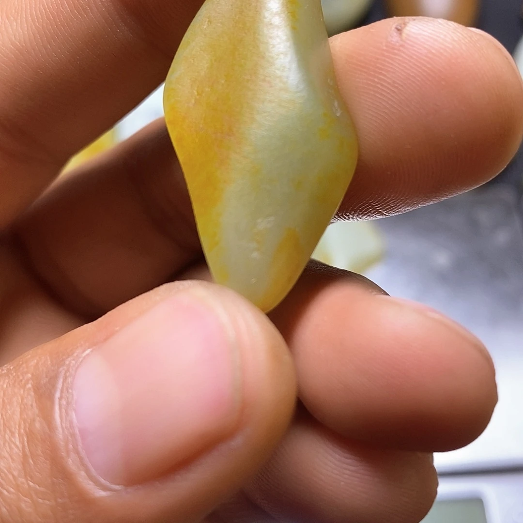 定制和田玉挂件未镶嵌涛