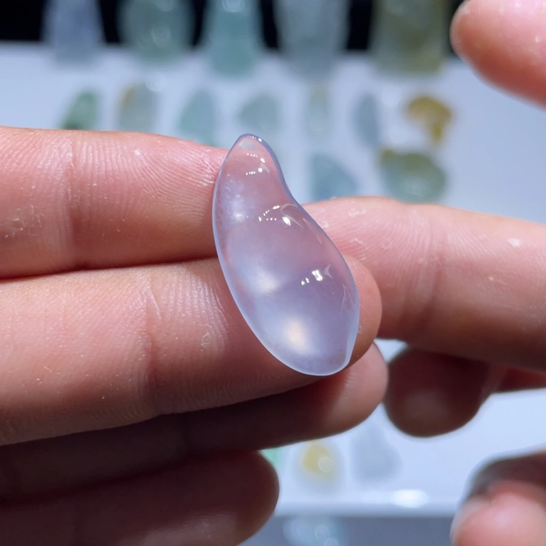 颈饰未镶嵌翡翠豆子