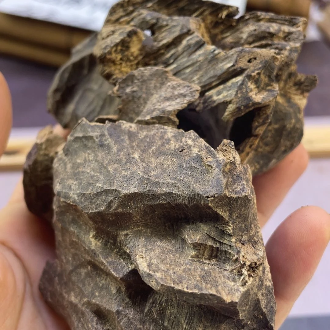 沉香碎屑沉香老惠安包壳34.8克