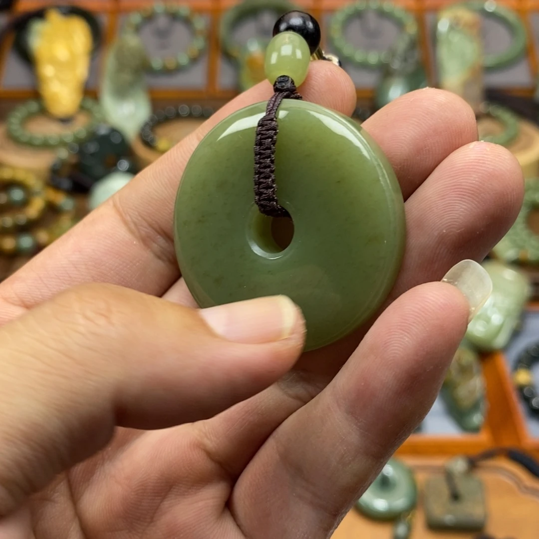 岫岩老玉（透闪石质玉）未镶嵌挂件