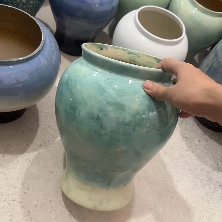 白泥花盆微瑕有孔