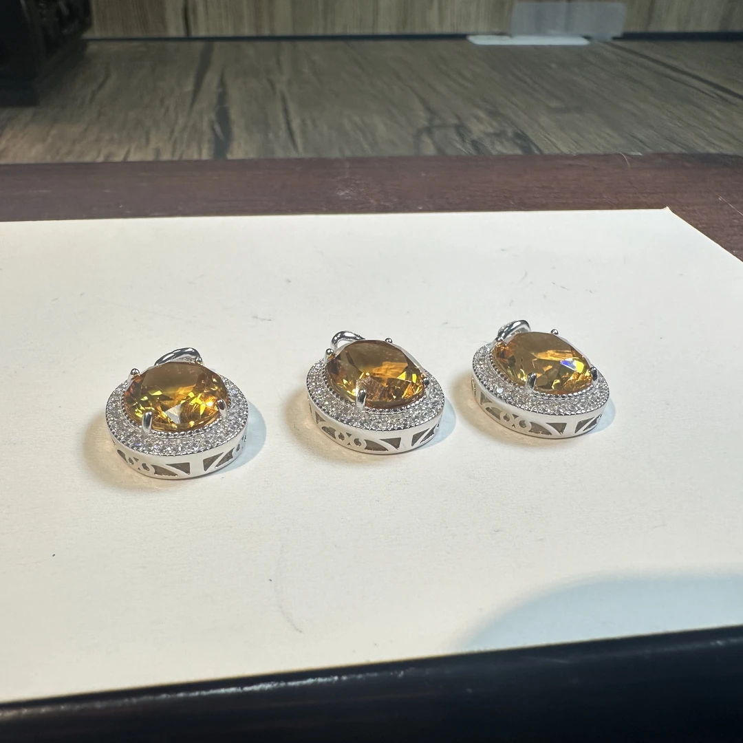 【书记甄选】天然黄水晶吊坠7-8ct 多样性发一件 3796AX