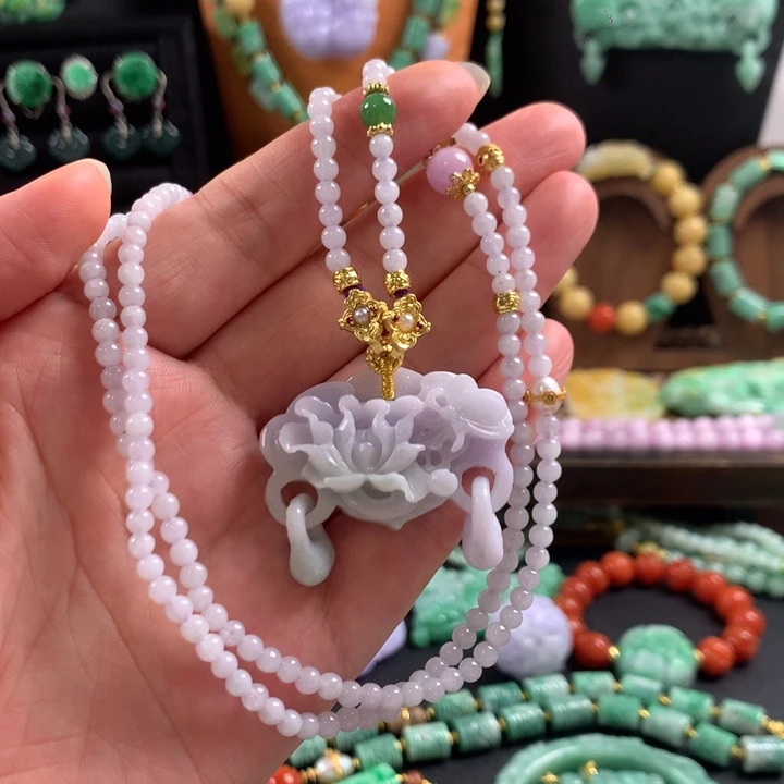 翡翠未镶嵌颈饰吊坠