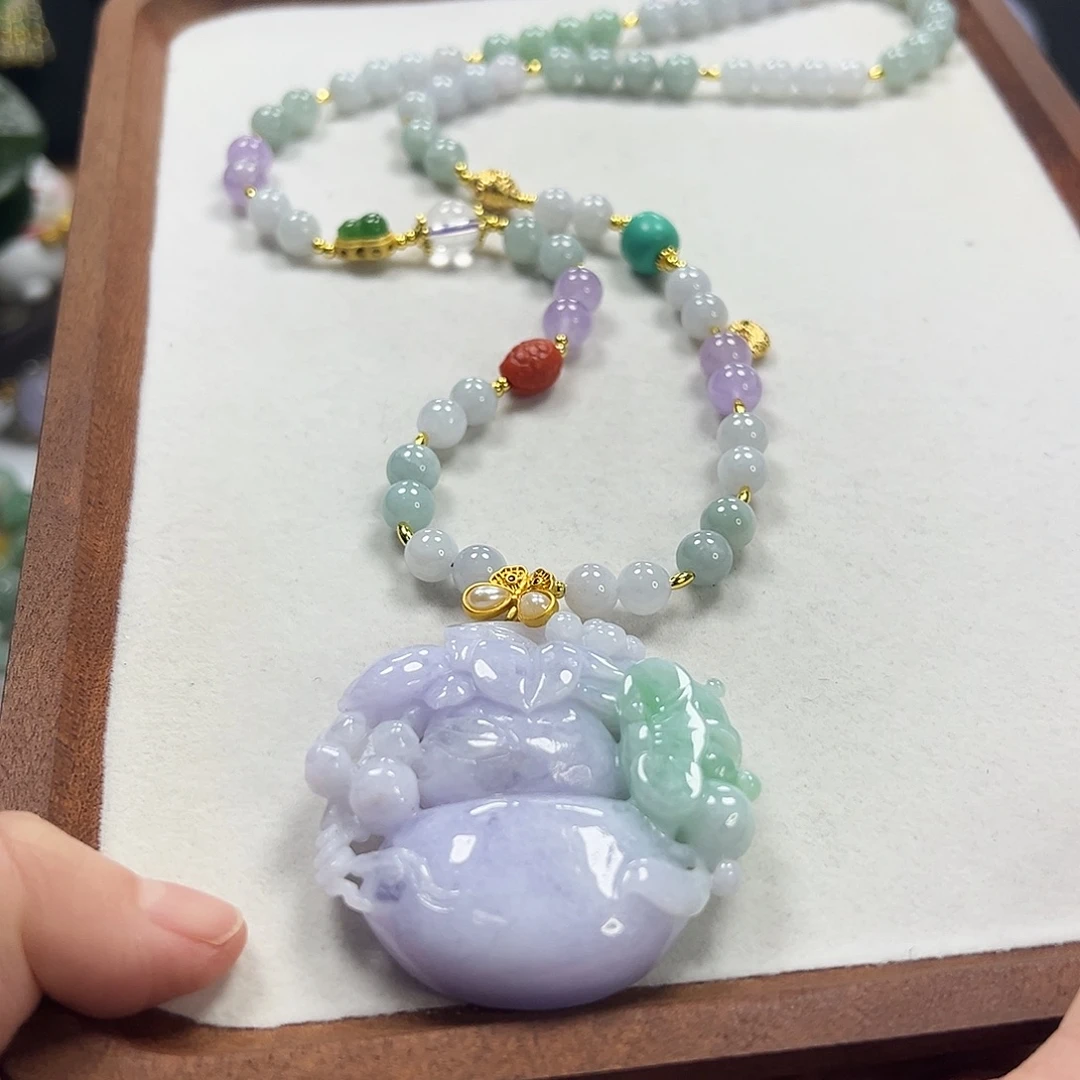 翡翠未镶嵌颈饰项链