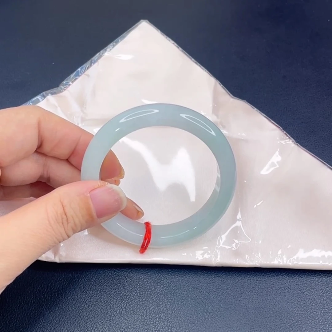 翡翠未镶嵌手镯冰晴水手镯