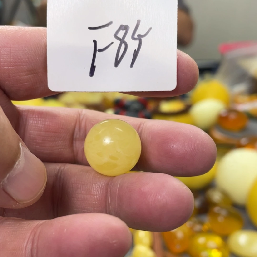 手链琥珀未镶嵌多样性发，发其中一件