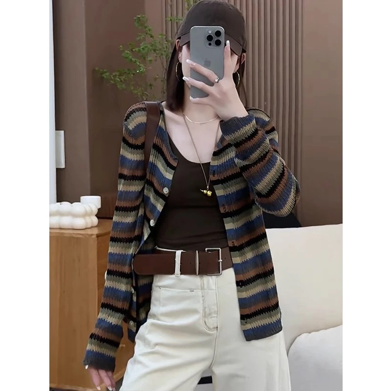 2025早春新款复古撞色洋气条纹针织衫女欧货休闲宽松显瘦开衫上衣