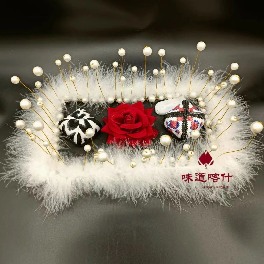 新疆特色手工刺绣的小花帽摆件 车前面放的摆件 羽毛毛车载摆件