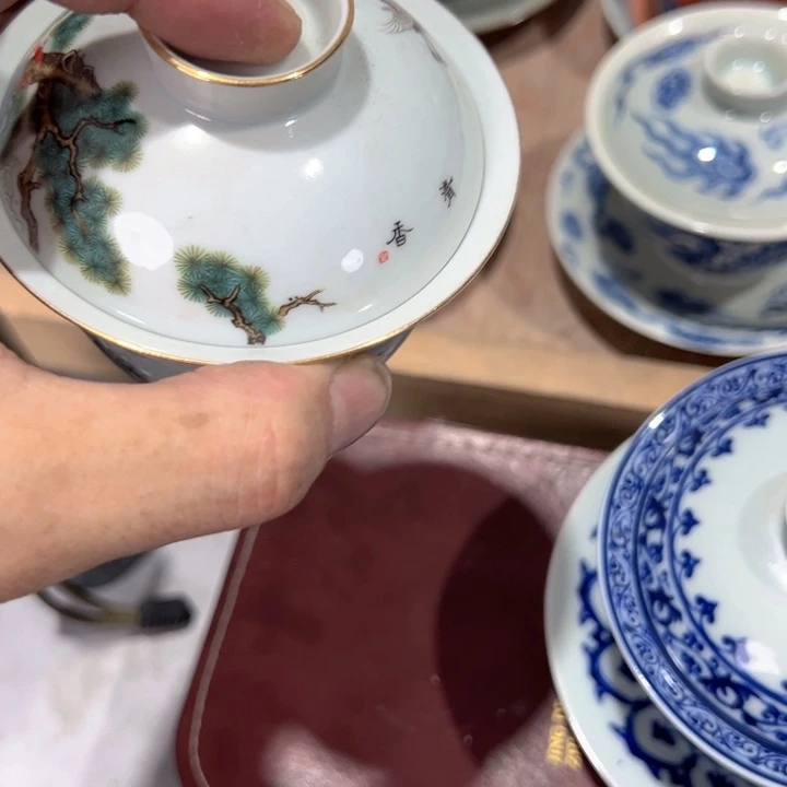 瓷片粉彩六鹤同春两才盖碗