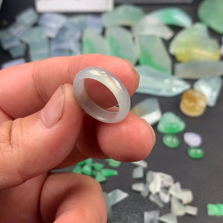 三***华定制翡翠未镶嵌材料定制