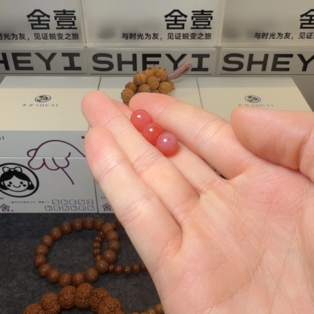 琉璃/树脂/塑料类