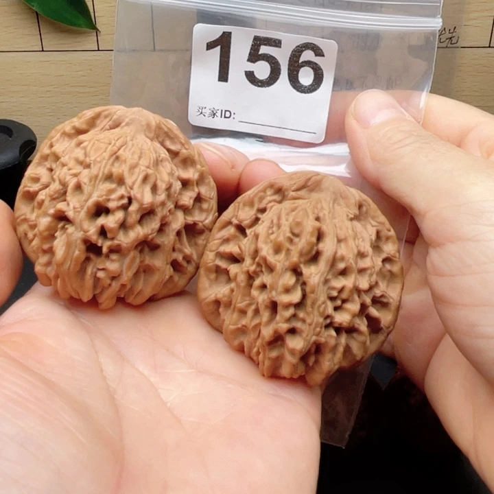 文玩核桃把件四座楼47 46 43