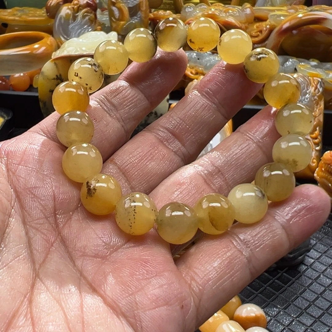 石英质玉未镶嵌颈饰