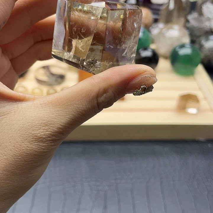 珠宝半成品水晶未镶嵌36水晶石