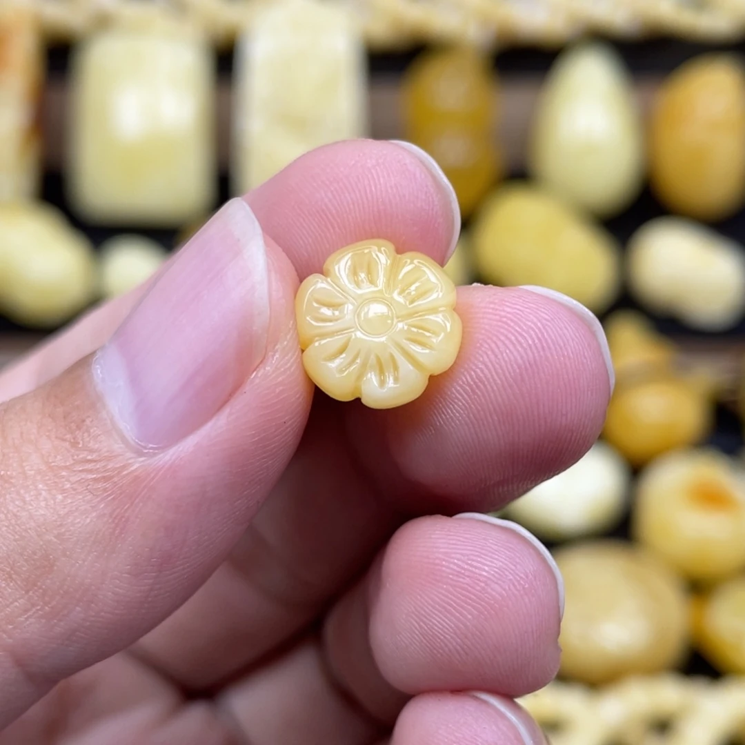 琥珀未镶嵌裸石琥珀蜜蜡