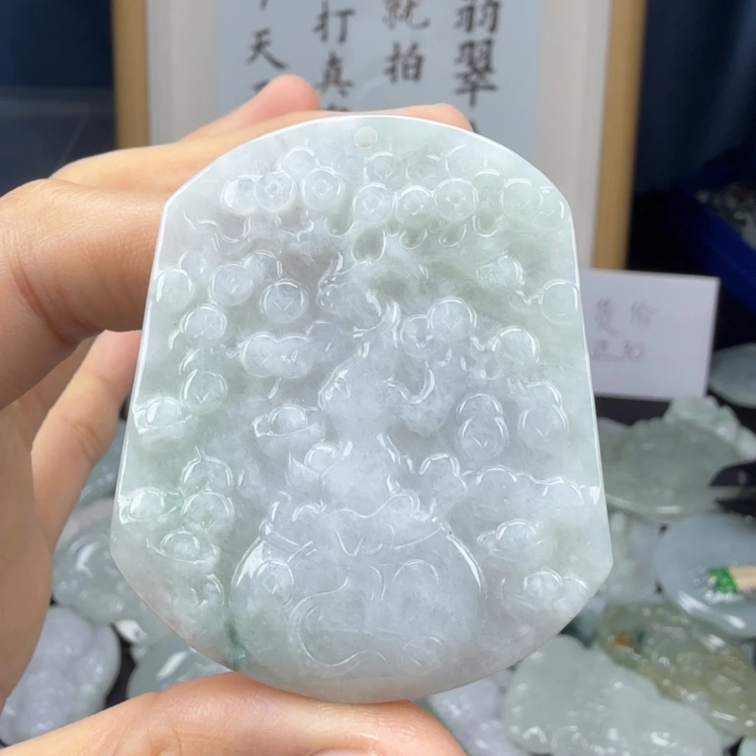颈饰未镶嵌翡翠翡翠