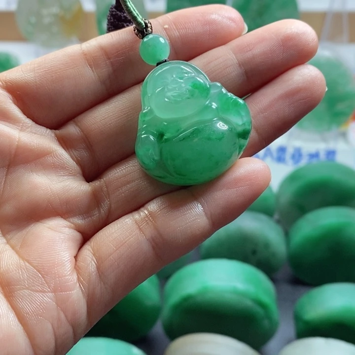 颈饰未镶嵌石英质玉非洲翠