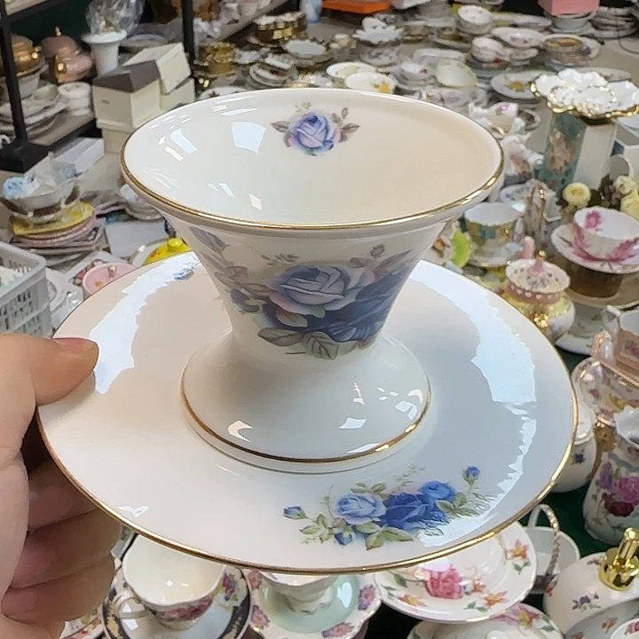 鹿与海陶瓷有限公司