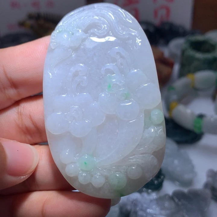 翡翠未镶嵌颈饰保真天然A货翡翠