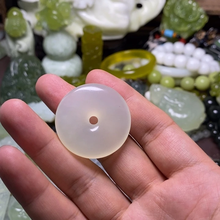 岫玉未镶嵌岫玉颈饰