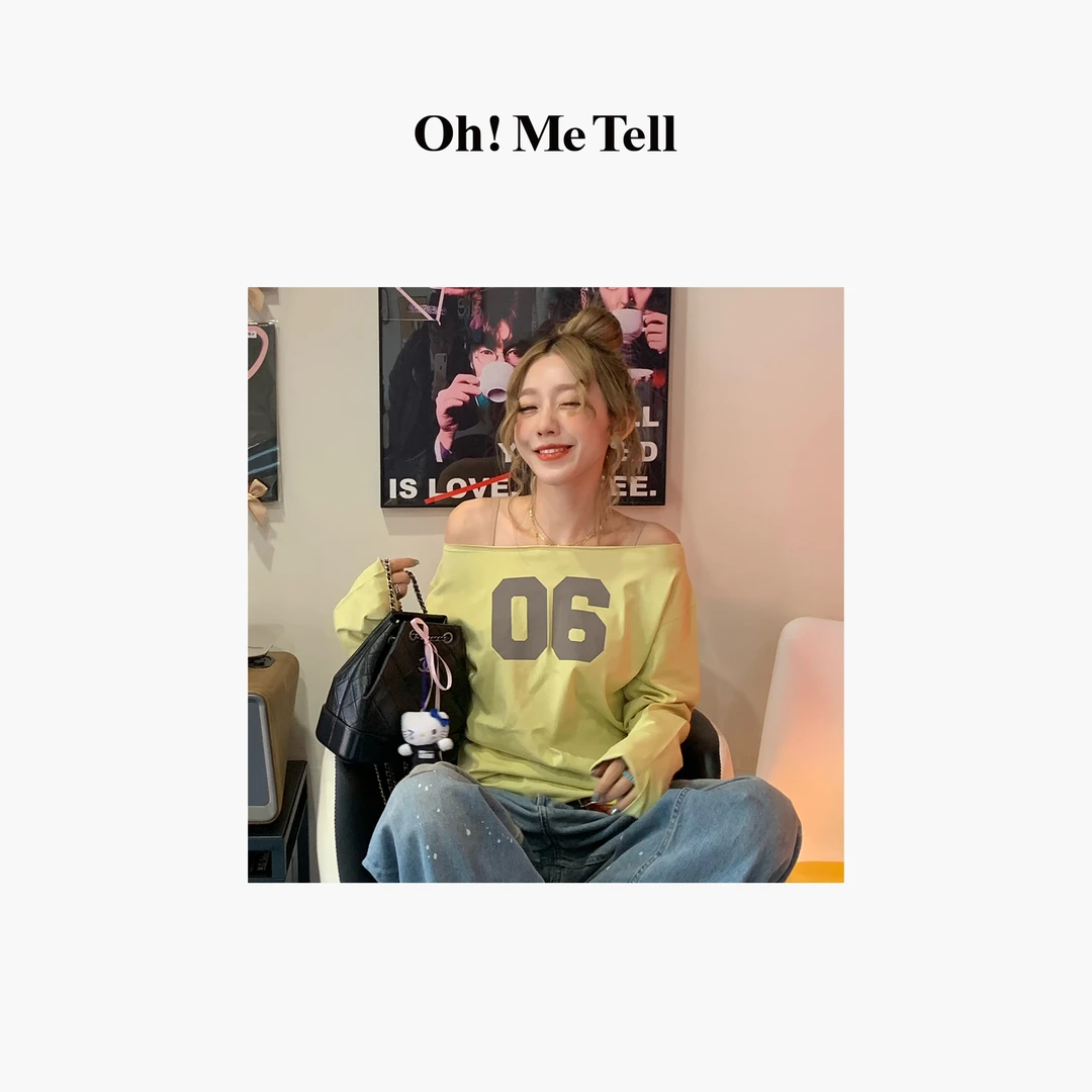 Oh！Me Tell【金玟庭同款】BLACKUP大领口斜肩露肩数字印花长袖T恤女