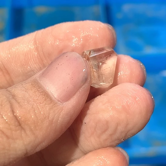 未镶嵌珠宝半成品水晶一****e