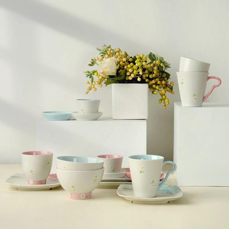 日本进口陶瓷杯子套装马克杯茶杯碟套装少女心餐具创意花朵图案