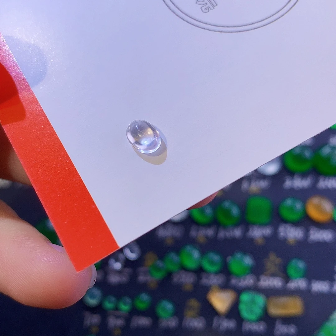 翡翠未镶嵌颈饰玻璃钢蛋