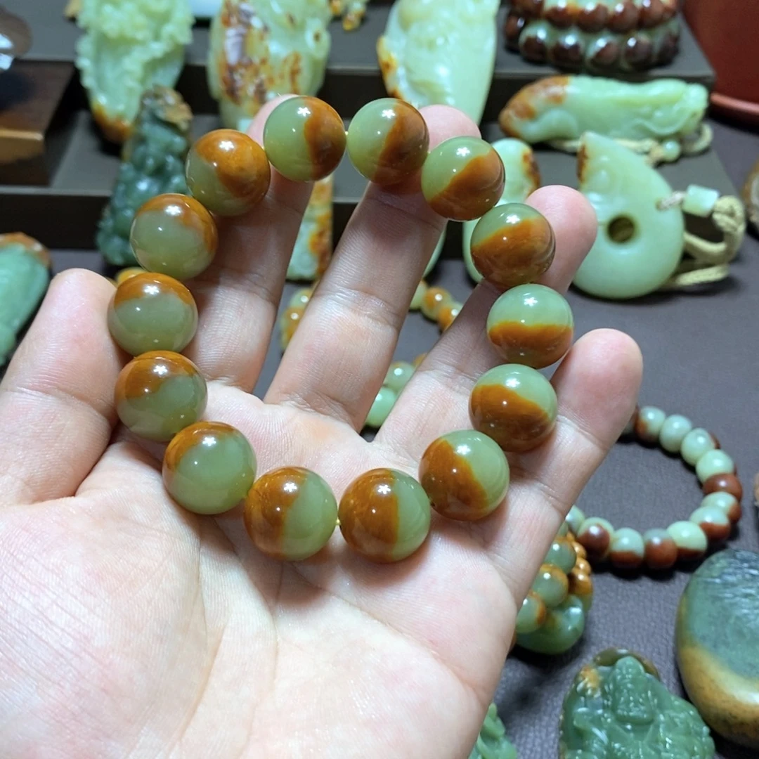 天***客透闪石质玉未镶嵌手链