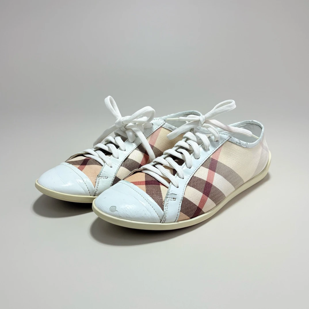 90新 BURBERRY/博柏利 BURBERRY博柏利格纹休闲鞋 38码 9新13738