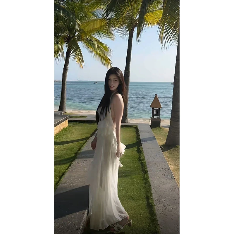 chic网红同款氛围感度假风露被小性感长款连衣裙女2025年夏季新款