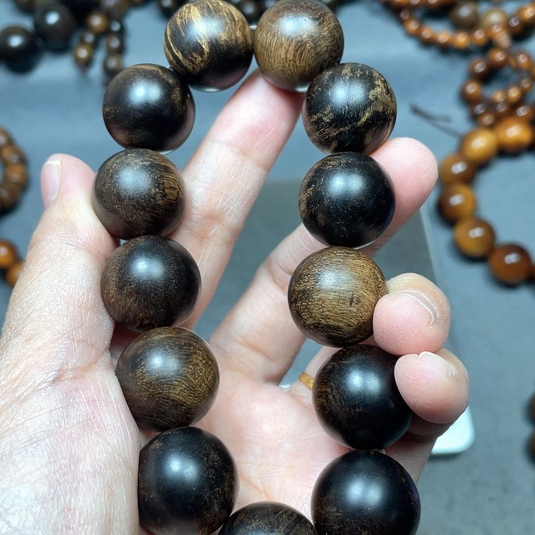 沉香手串白棋瘤疤1.8