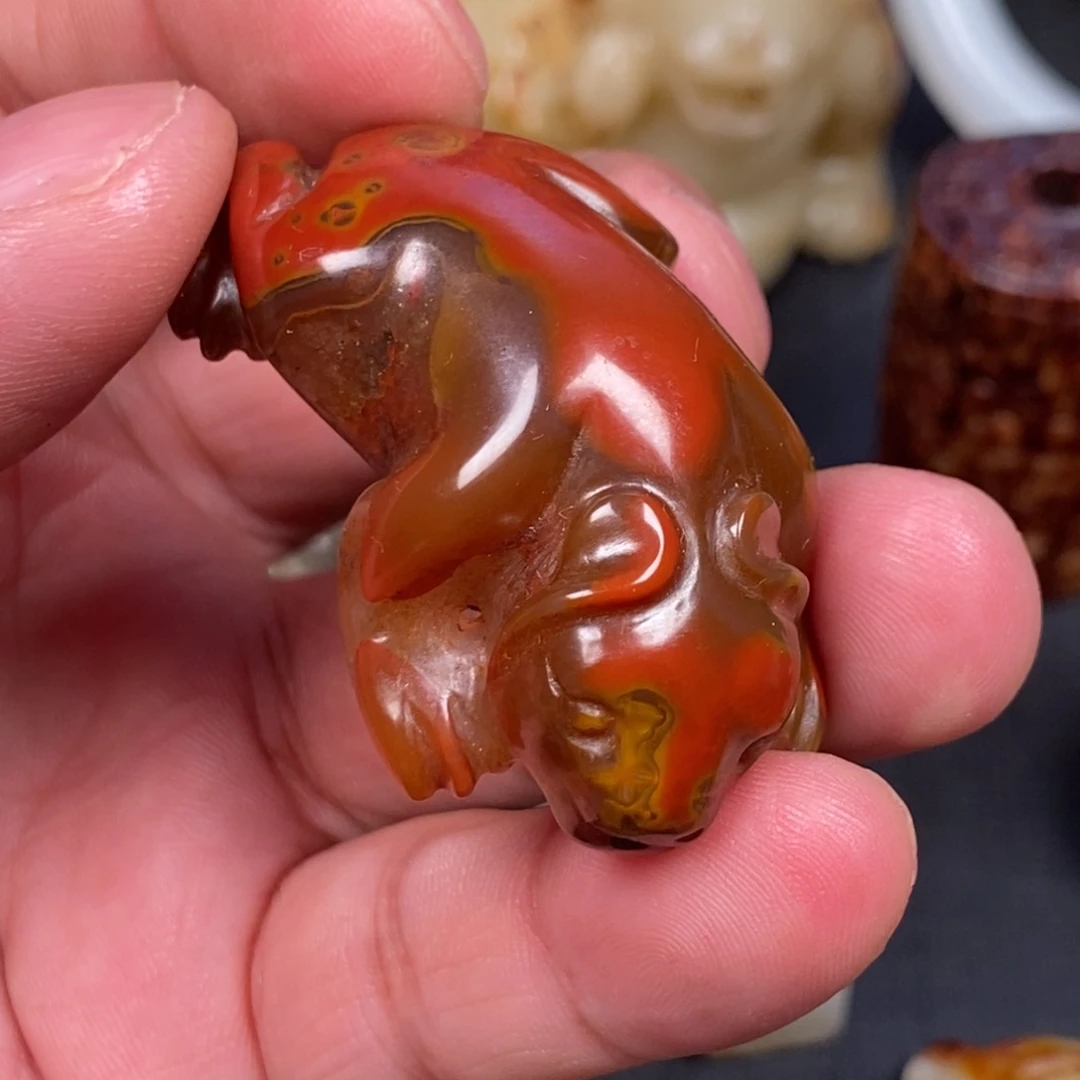 愚***公和田玉（糖玉）未镶嵌挂件