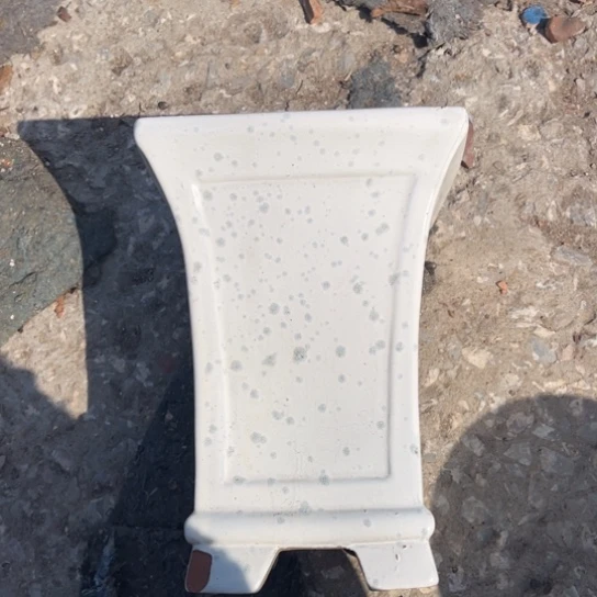 红陶口20高27瑕疵