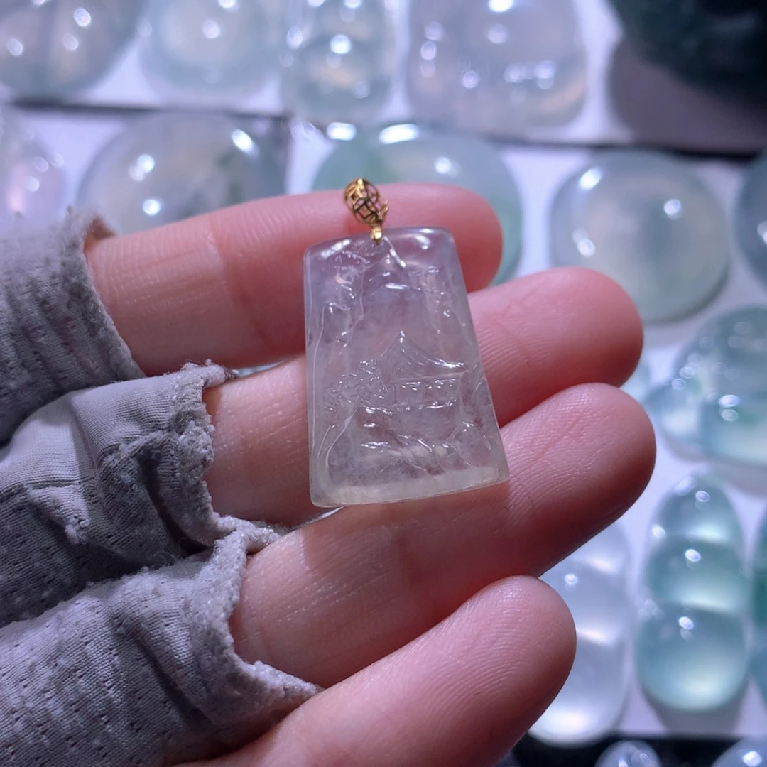 翡翠未镶嵌套链山水牌