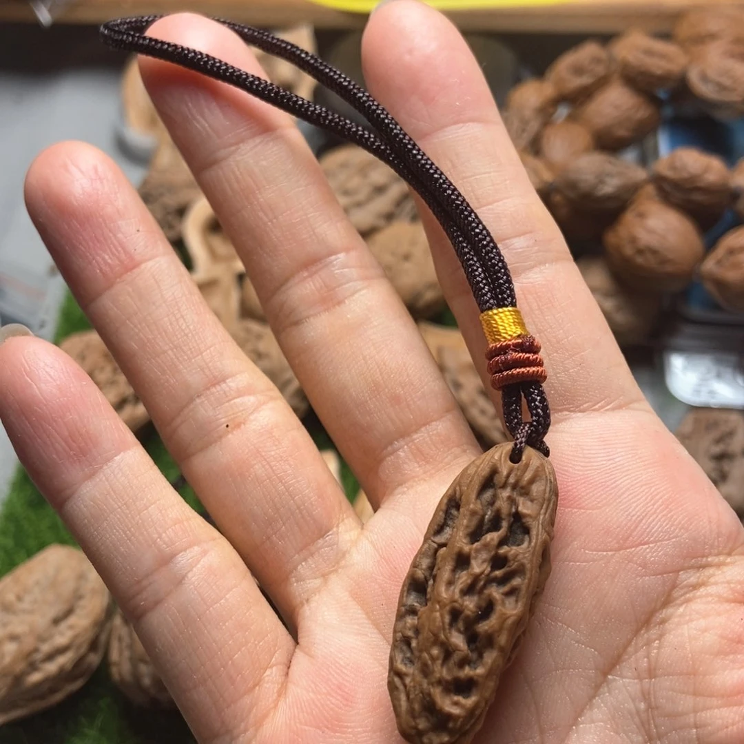 文玩核桃吊坠文**蜡秋子