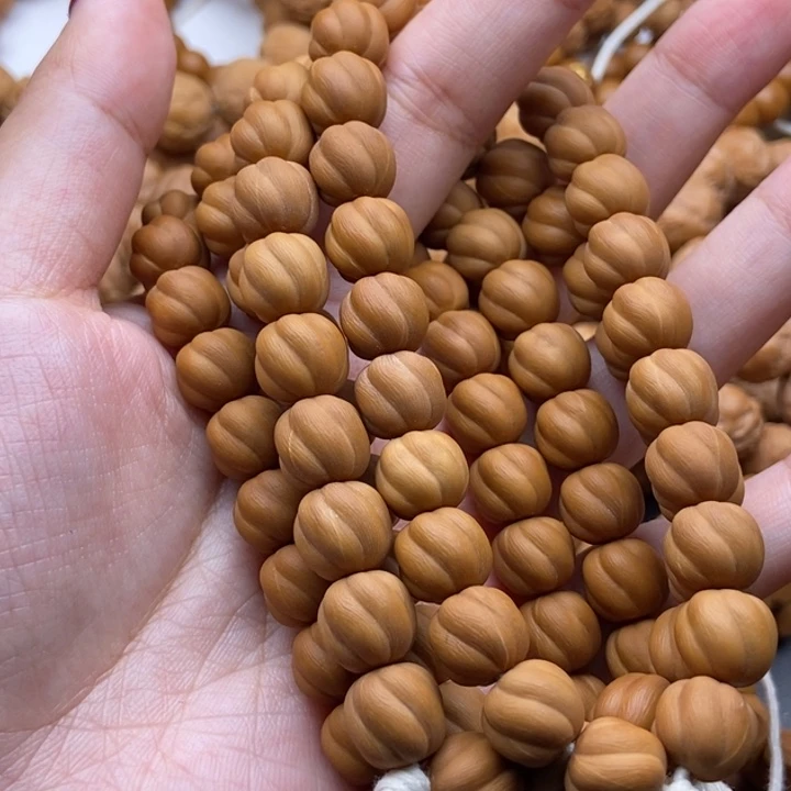 猴头核桃吊坠10卷卷酥手持微瑕