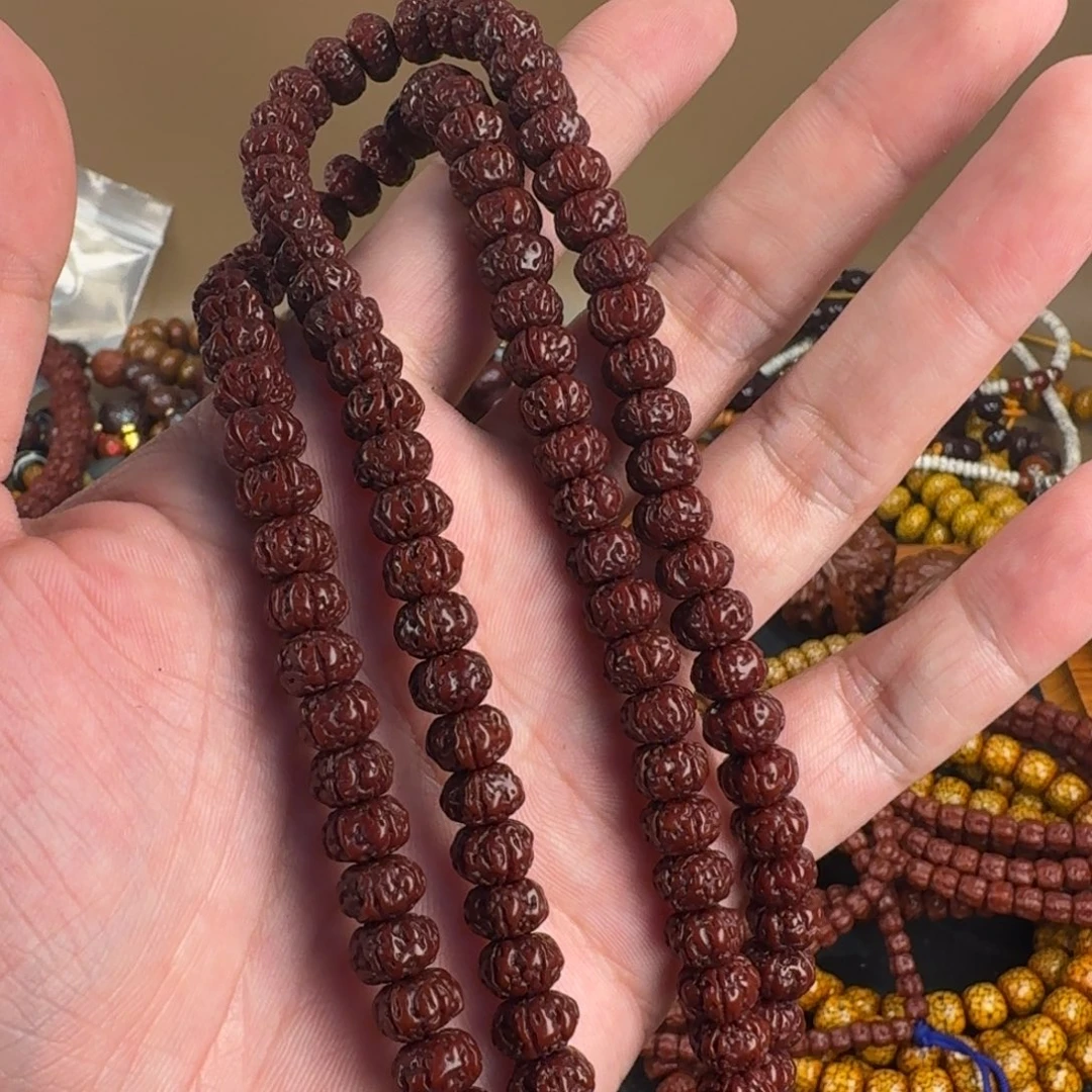 屹***立金刚菩提吊坠图健健康康了