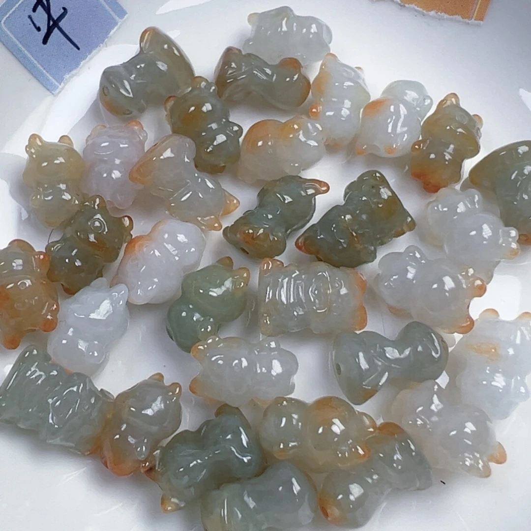 翡翠散珠翡翠生肖牛，蛇，龙一个可挑