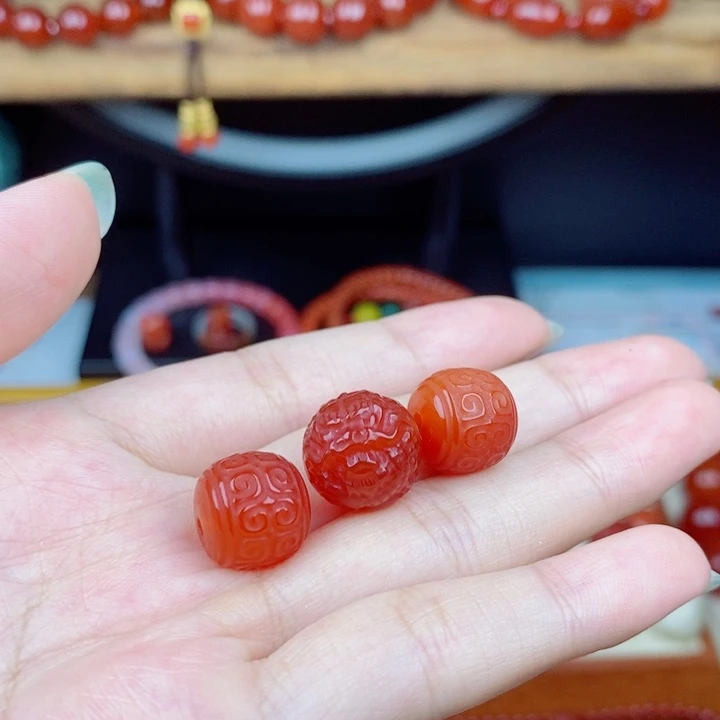 罕***。未镶嵌颈饰玛瑙/玉髓