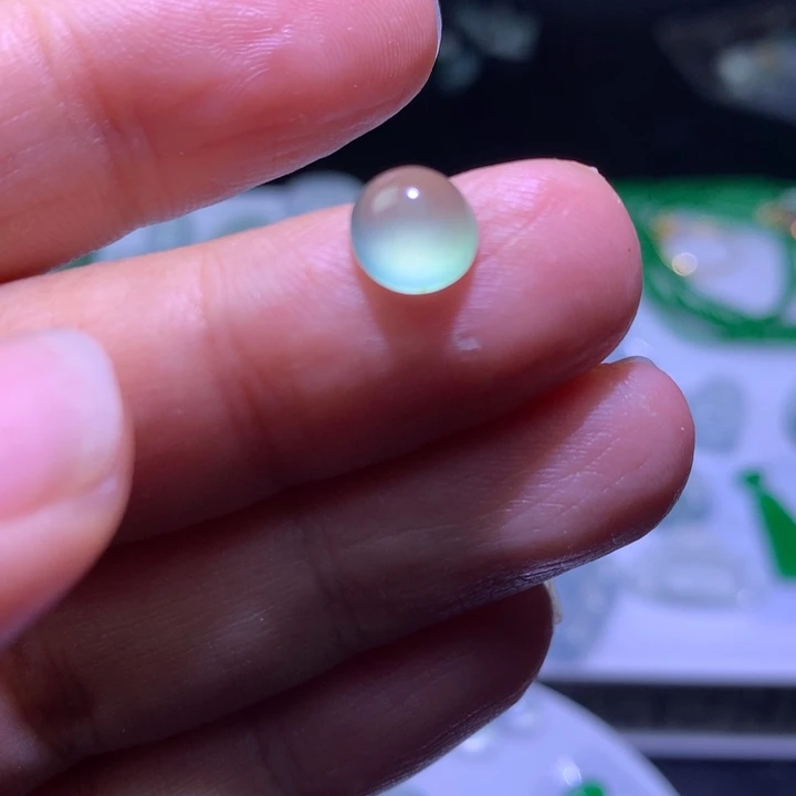 不***师定制翡翠未镶嵌翡翠