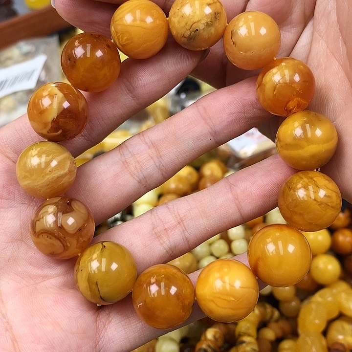 未镶嵌琥珀珠宝奇石